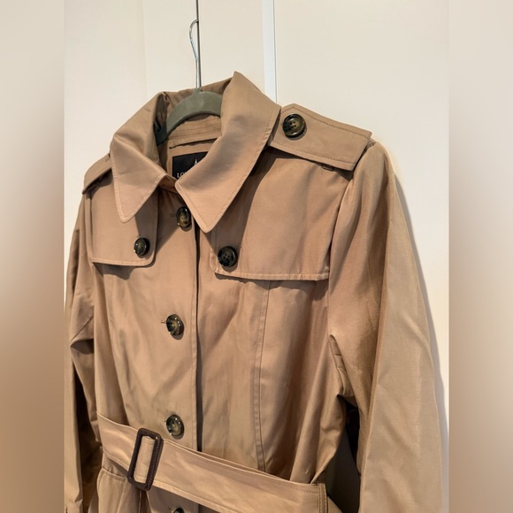 London Fog Classic Tan Trench Coat with Removable Hood size M - Picture 3 of 16